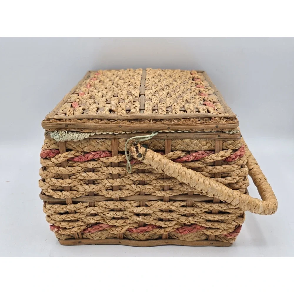 Vintage Large Woven Wicker Sewing Basket - Oakville Company USA - 1950s‎ 10x7x5